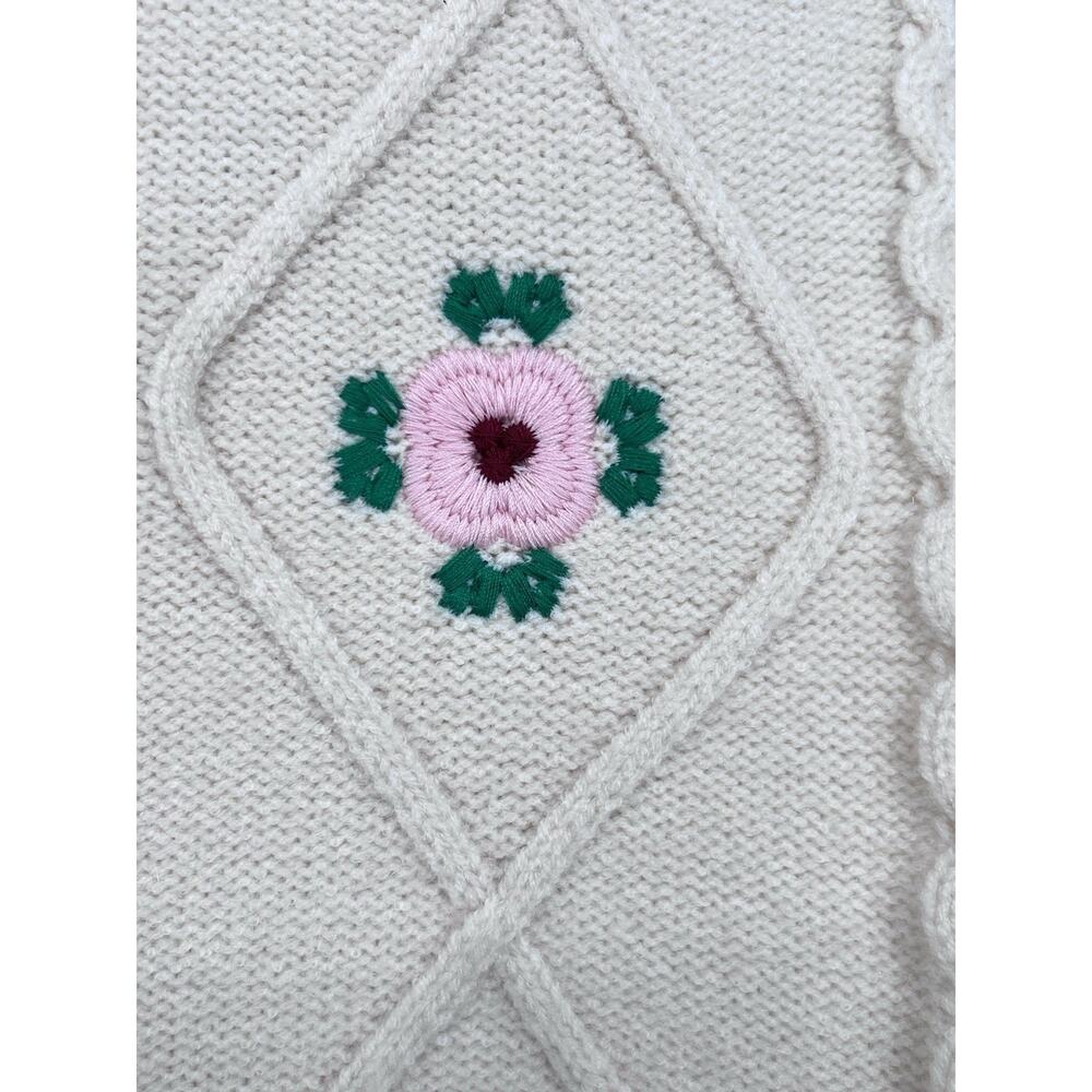 Sincerely Jules Soft Cream Crochet Sweater Tie Front Embroidered Vest Women’s XS - Picture 4 of 12